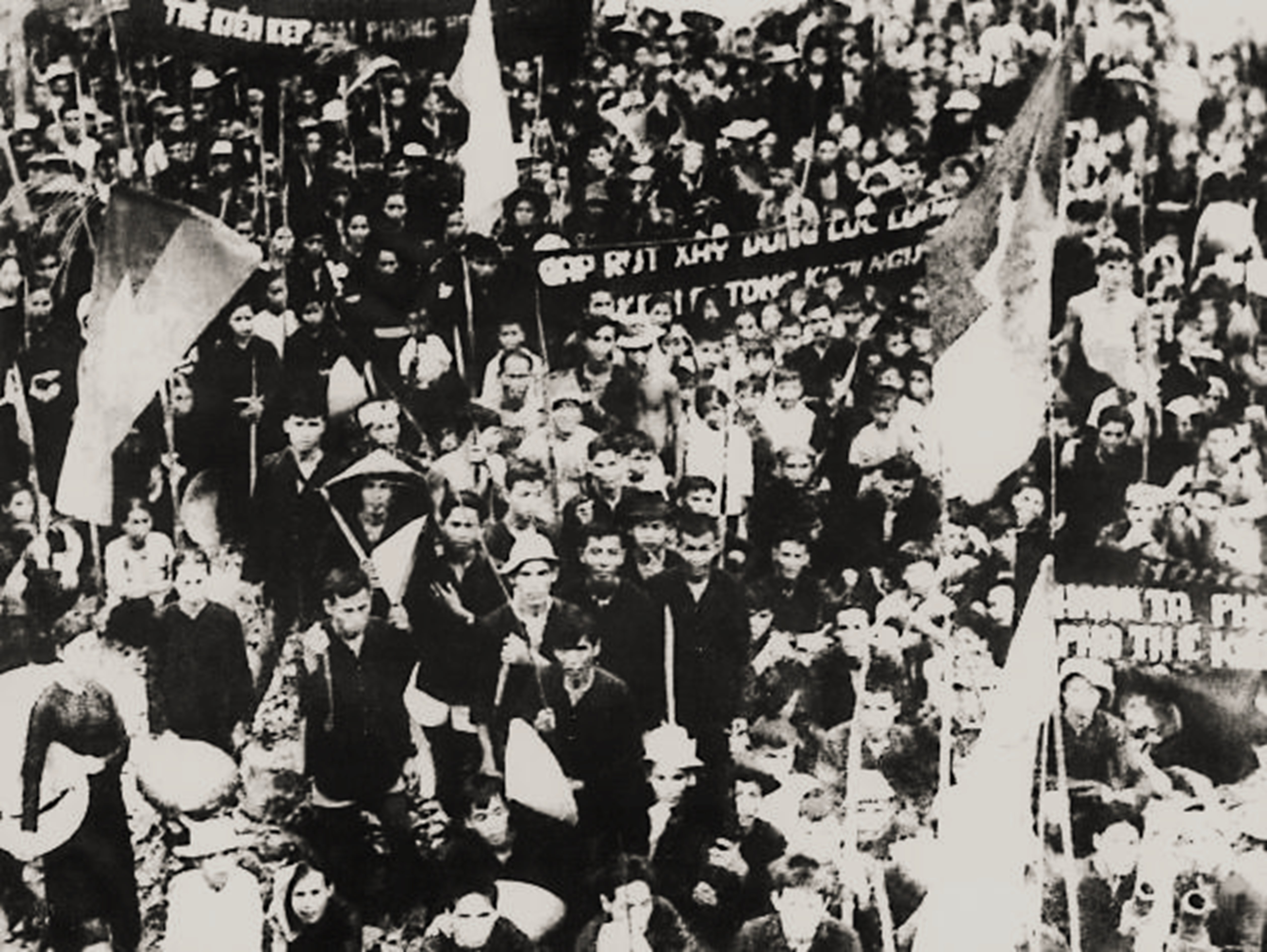 Nguy cơ can thiệp quân sự từ Hoa Kỳ trong giai đoạn đàm phán Hội nghị Genève 1954 và chiến lược của quốc gia này